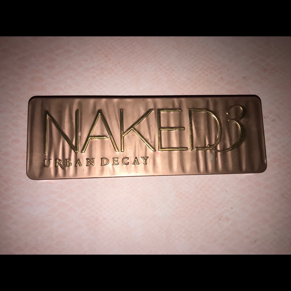 Urban decay authentic palette
